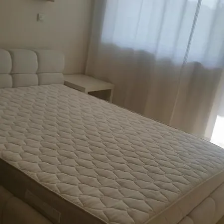 Апартамент Vip Homes